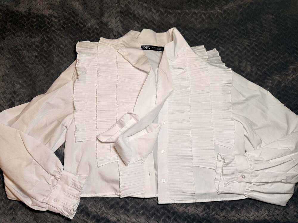 Zara White Pleated Ruffle Blouse Size XS